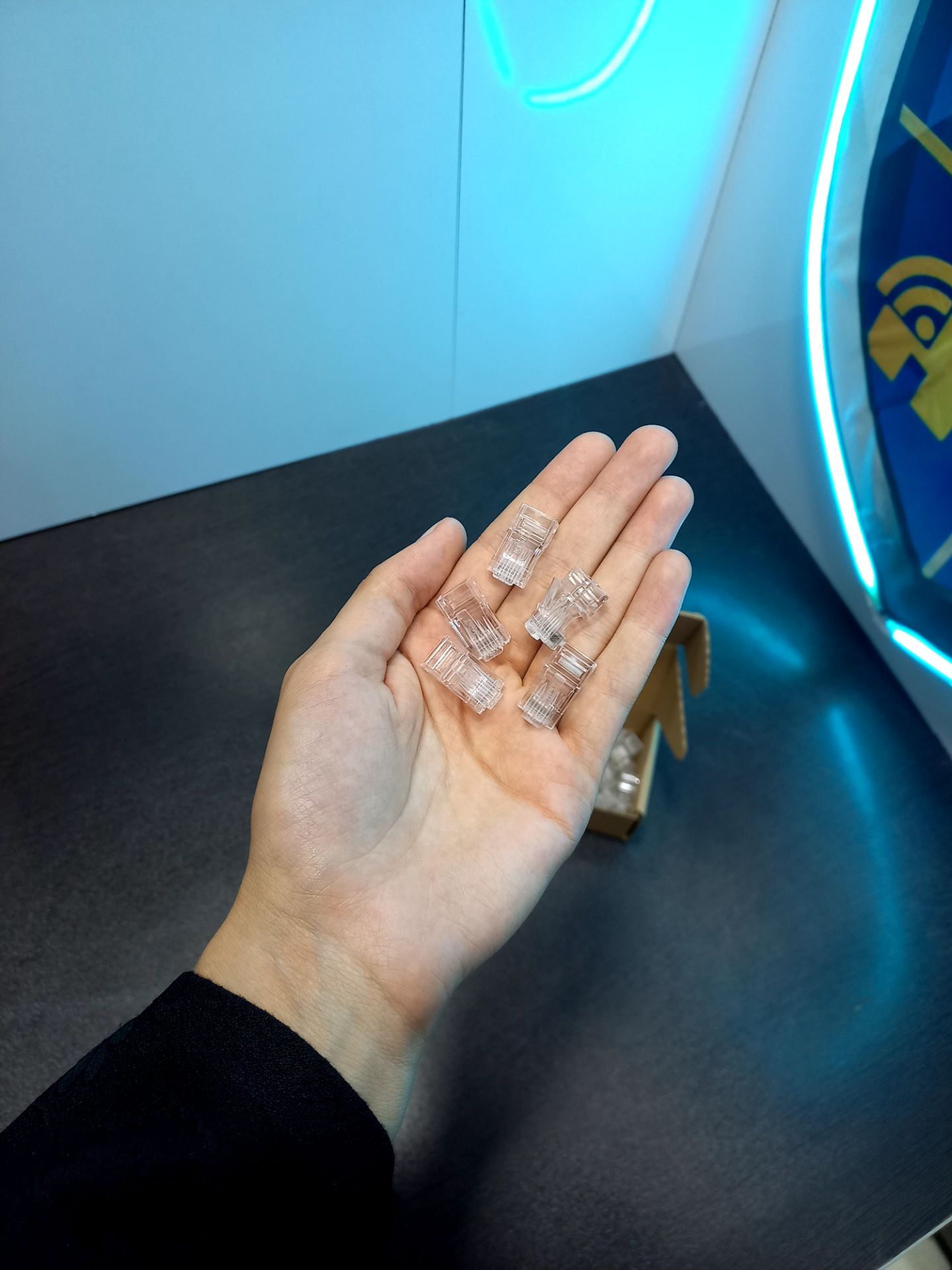 سوکت شبکه cat6utp کی دی تی  درجه یک
