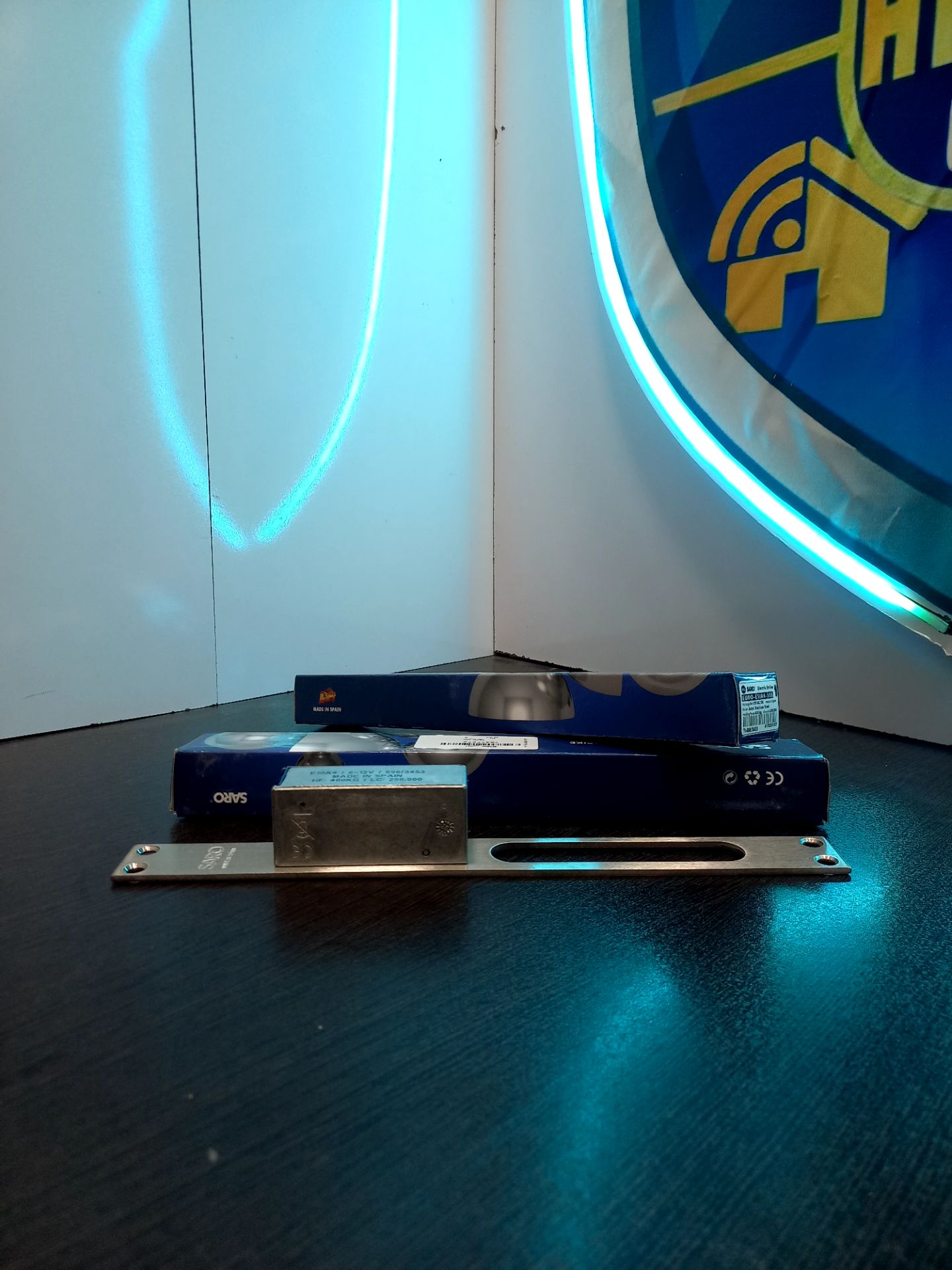 قفل مقابل برقی مخصوص درب ضد سرقت saro